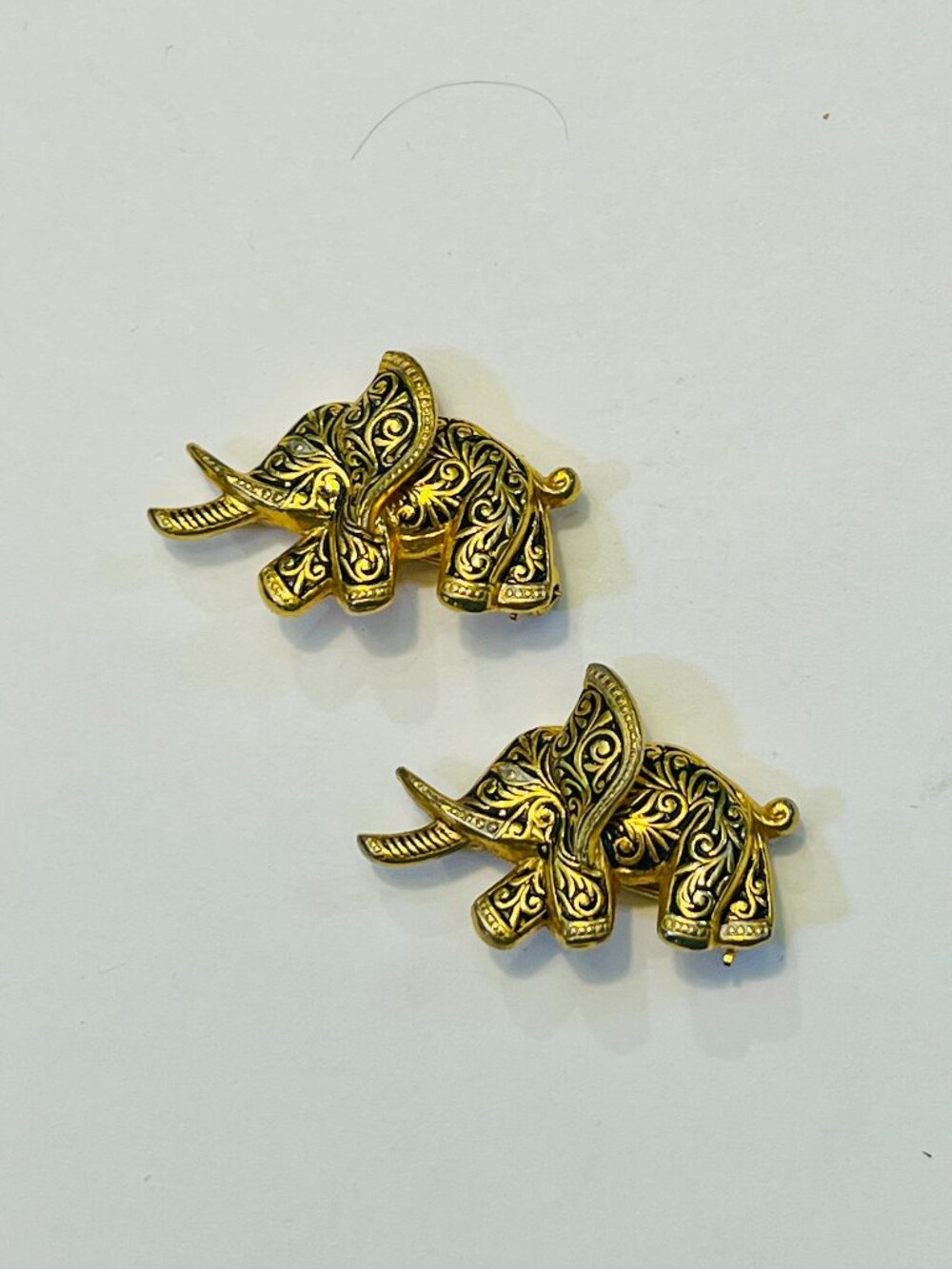 2 Etched Twin Carved Elephant Gold Pins